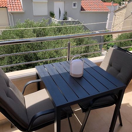 Apartments Kristina Хвар Экстерьер фото