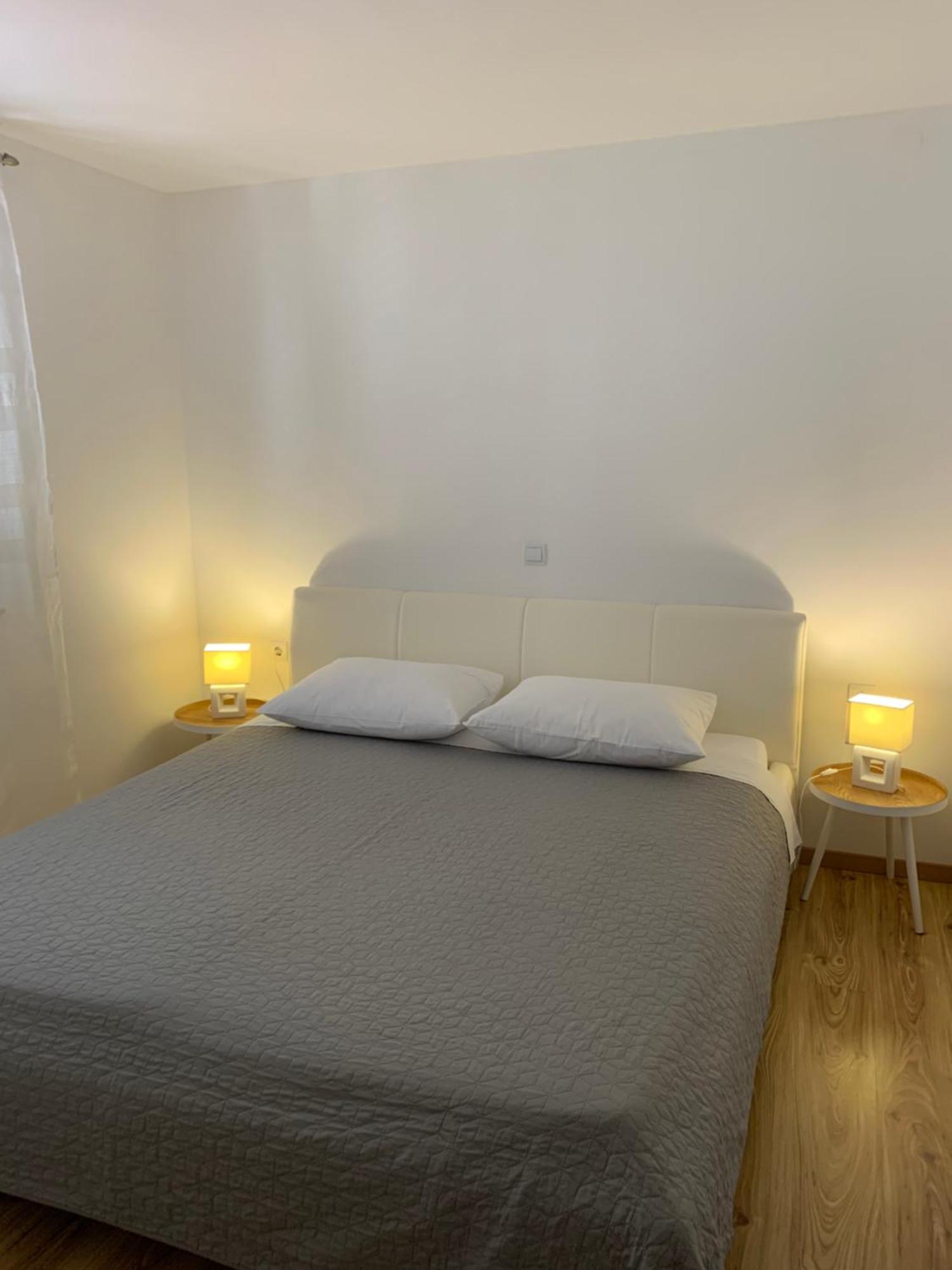 Apartments Kristina Хвар Экстерьер фото